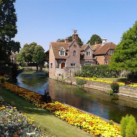 The Retro Bed & Breakfast Canterbury Exterior photo